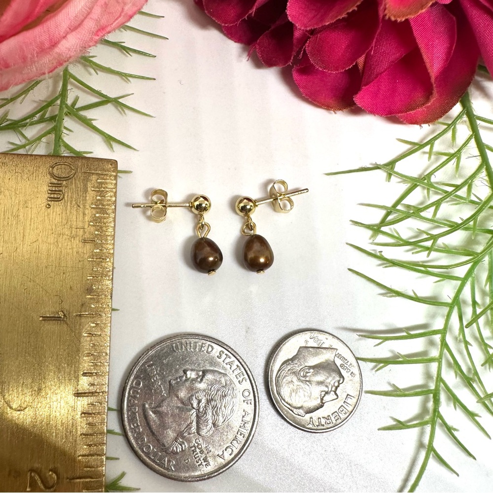 NEW⚜️Freshwater Dainty Golden Pearl Drop Earrings - Picture 4 of 4